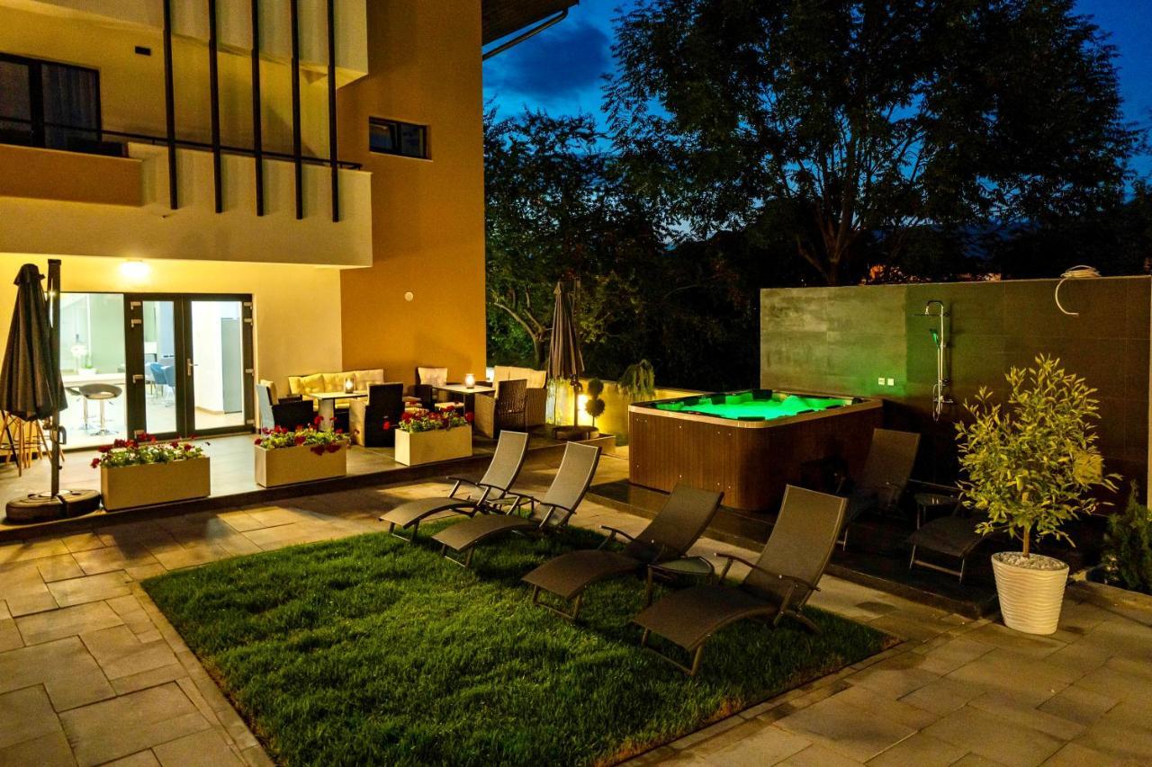 Velvet Home วาตราดอร์เนย์ ภายนอก รูปภาพ